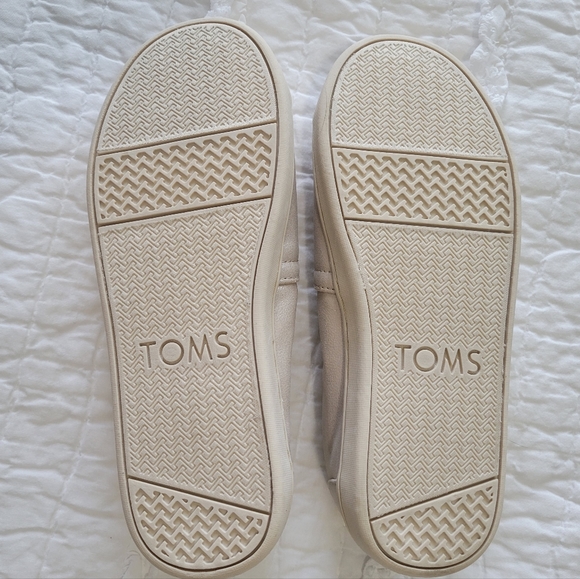 TOMS Youth Alpargata Shoes Muted Metallic Pink & Cream Bottom 1 NWOT Rare Color - Picture 8 of 9